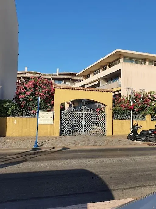 Spacious Marina & See View Appartment Cavalaire-sur-Mer 0*,  Frankrijk
