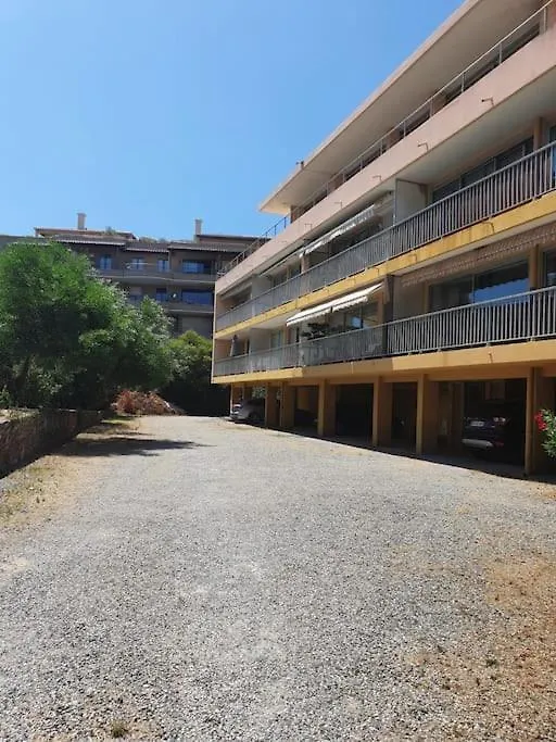 Spacious Marina & See View Appartment Cavalaire-sur-Mer Apartmán
